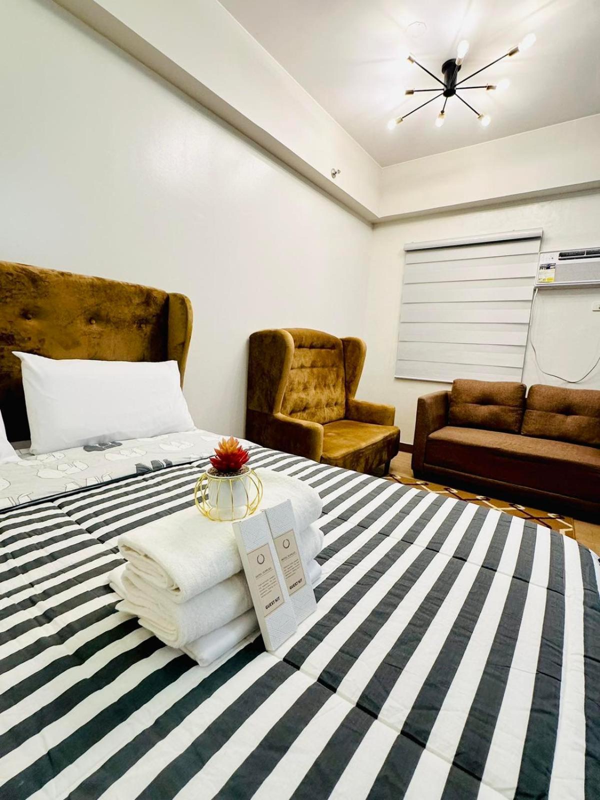 Starlight Suites Trece Martires Εξωτερικό φωτογραφία