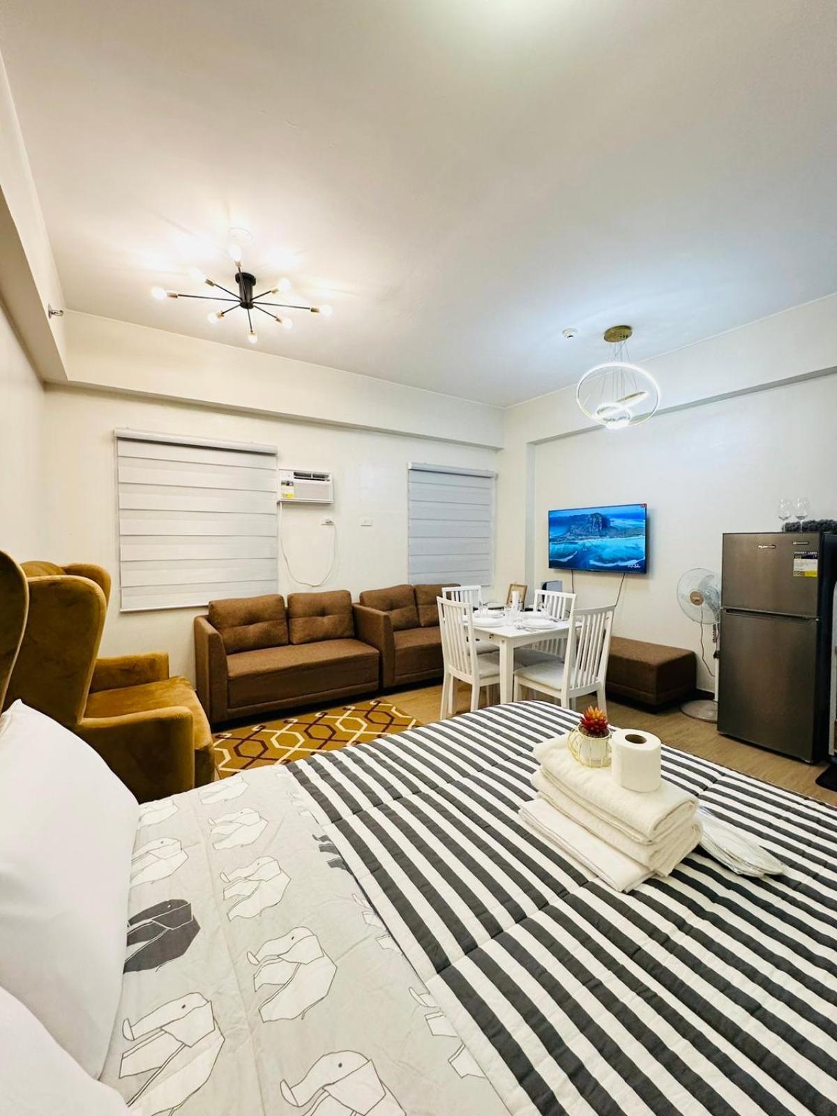 Starlight Suites Trece Martires Εξωτερικό φωτογραφία